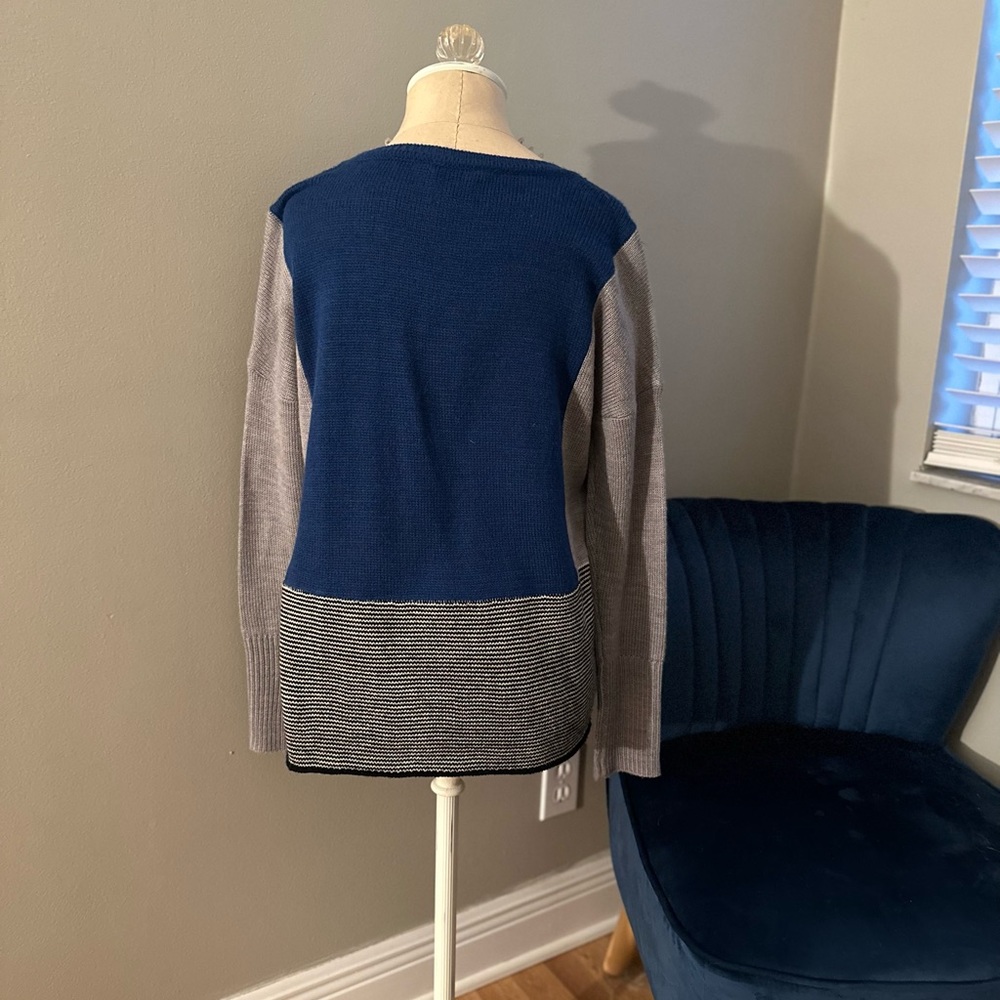 Jack Color Block Sweater Size Small Blue Striped - Picture 2 of 7